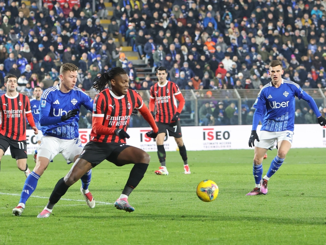 半岛体育下载-两支豪门球队在欧国联赛中展开激烈较量