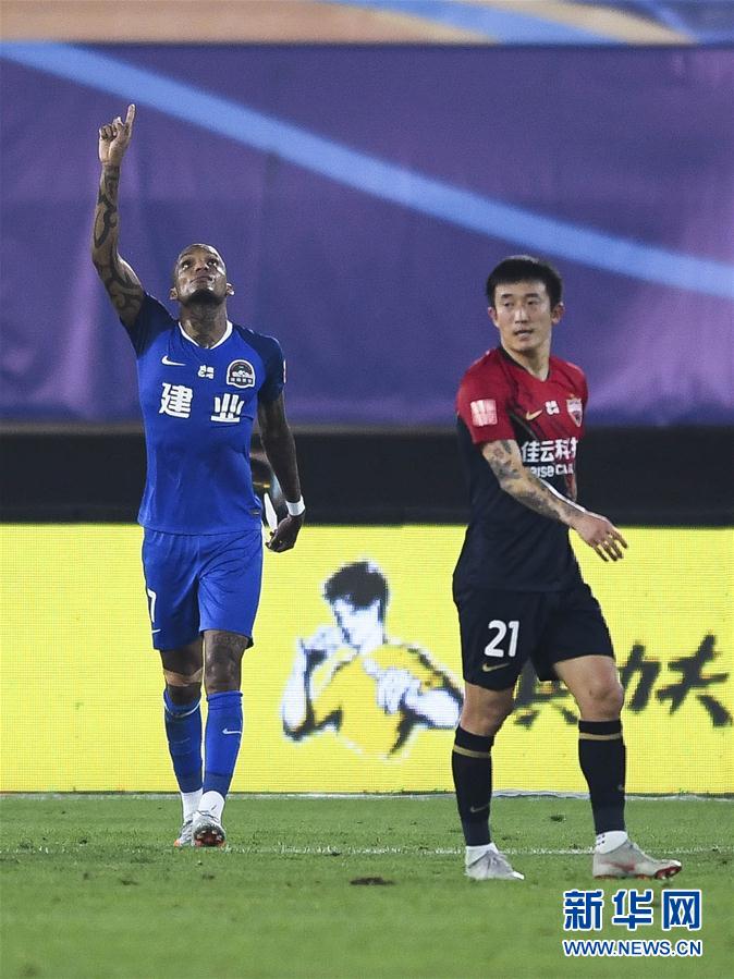 半岛体育app下载地址-关于河南建业主场战平深圳佳兆业，争取下轮胜利的信息