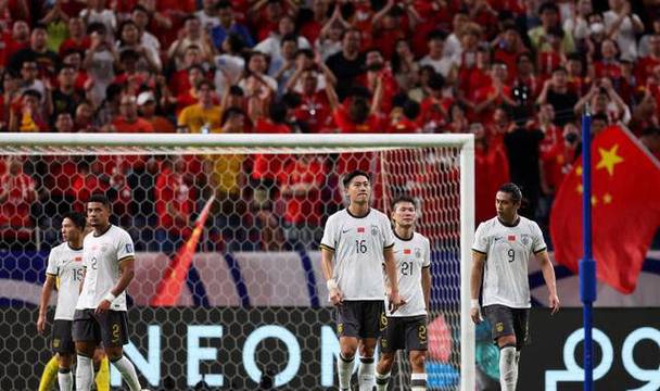 半岛体育官方入口-包含重要足球比赛备受瞩目，球队形势紧张的词条