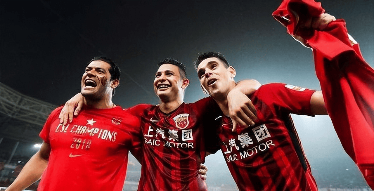 恒大队员发挥出色，帮助球队晋级下一轮