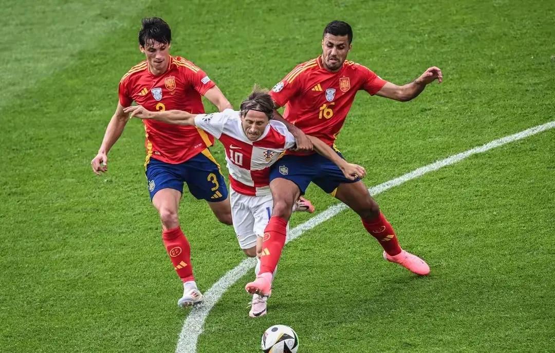西班牙队遭遇困境，盼望欧洲杯预选赛开门红