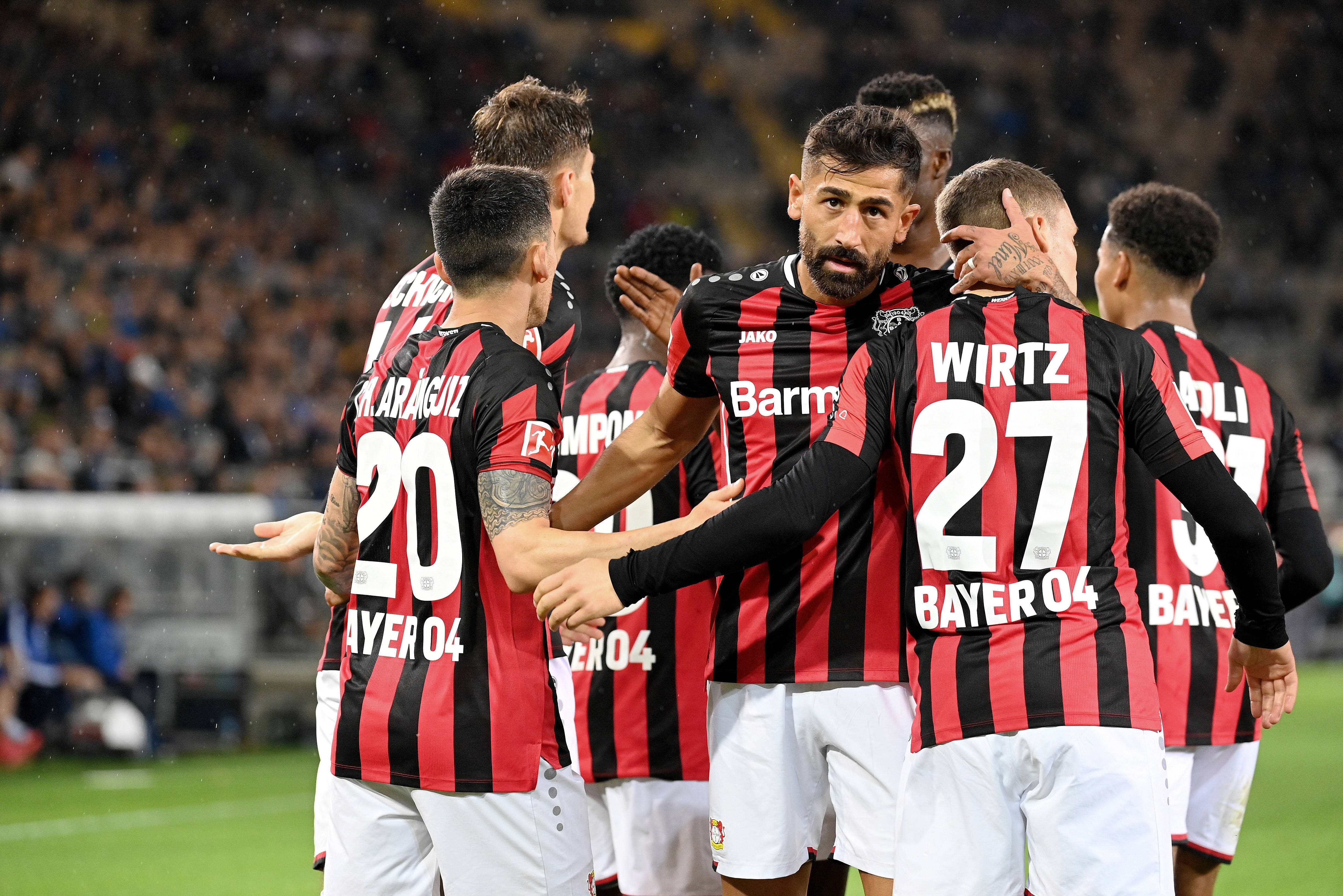 半岛体育官方登录入口-斯图加特队辛苦训练备战下一场比赛