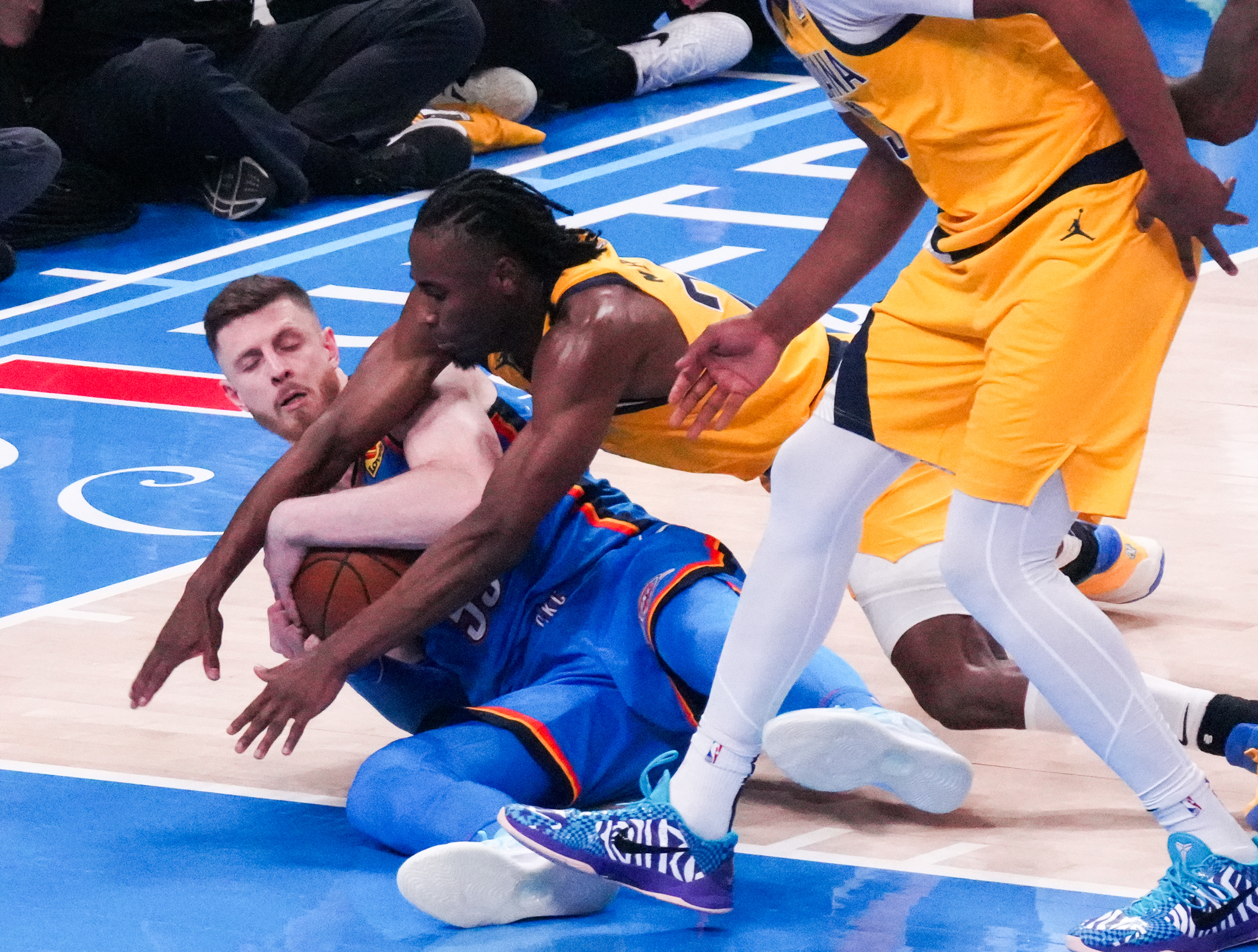 雷霆惨败勇士，遭遇四连败