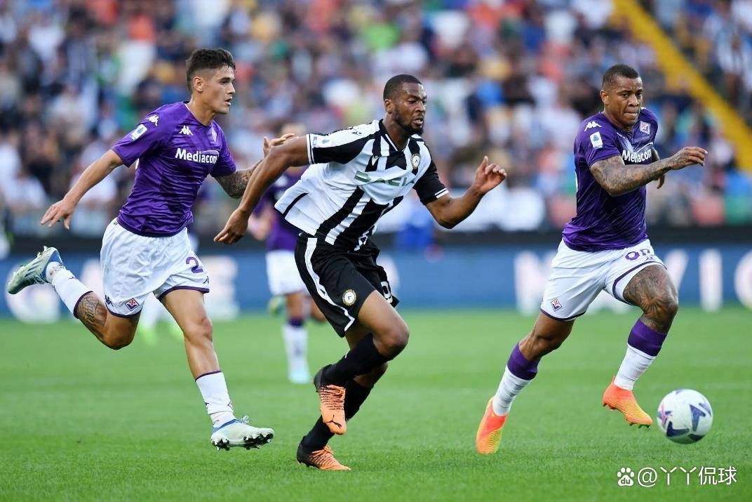 包含乌迪内斯主场击败佛罗伦萨，迎来连胜的词条