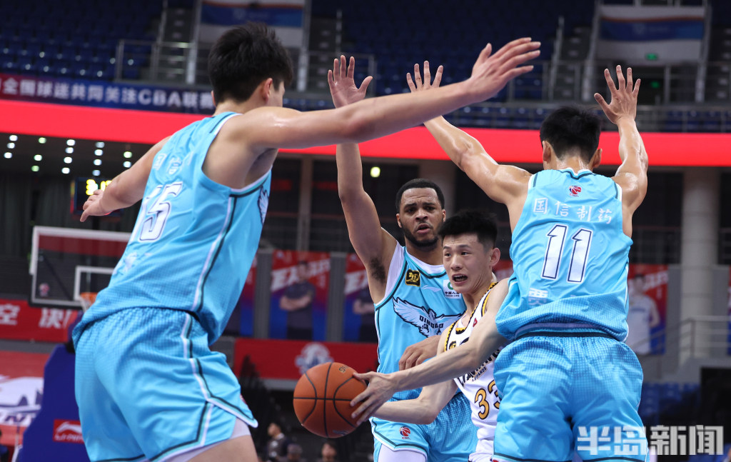 贵州男篮客场击败青岛队，取得胜利