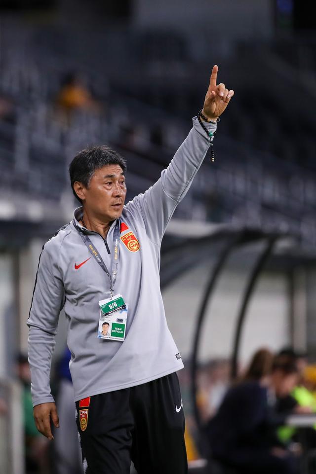 半岛体育视频-捷克共和国队在预选赛中稳扎稳打取得胜利