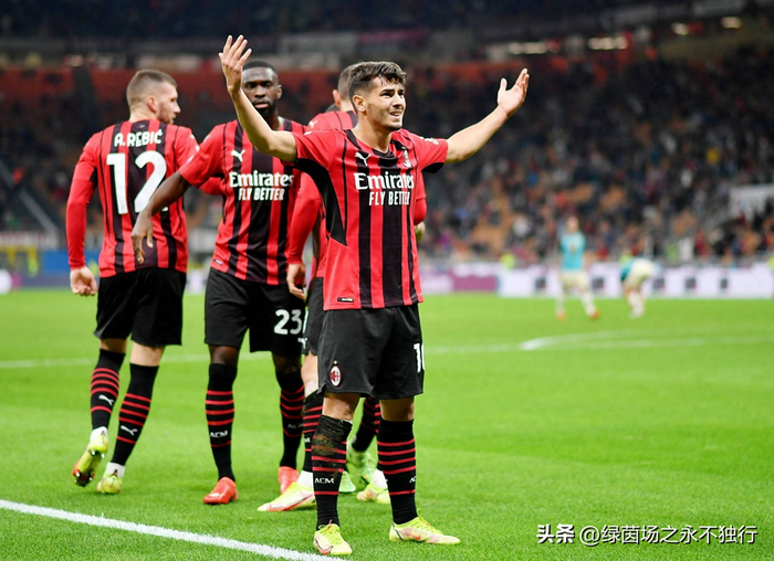 半岛体育直播-AC米兰教练被解职，换帅危机再起的简单介绍